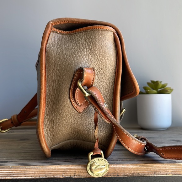 Vintage Dooney & Bourke Crossbody - Picture 4 of 11
